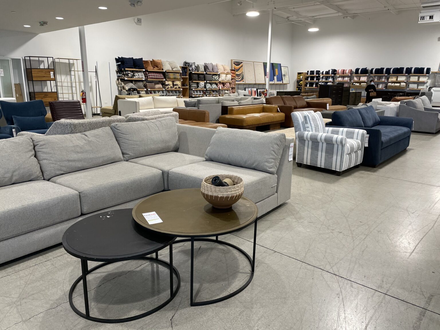 Crate and Barrel Outlet Information That Outlet Girl